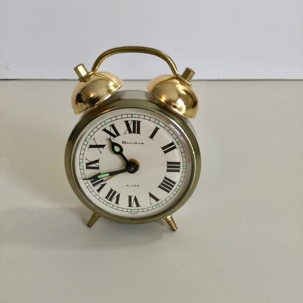 Bulova Caravelle Alarm Clock Gold Tone‎ Roman Numeral Twin Bell 1970's